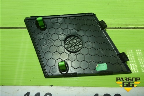 Решетка динамика (на торпедо правая) (84726A2000) для Kia Ceed с 2012-2018г (Сид 2)