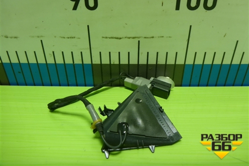 Кронштейн (на лобовое стекло под камеру) (8646133020) для Toyota Camry V70 с 2017г (Камри)