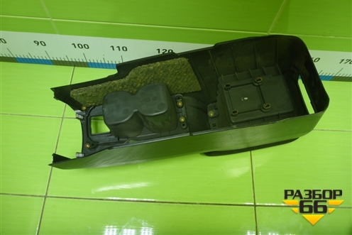 Подлокотник (MR512526) для Mitsubishi Lancer-9  с 2003-2008г (Лансер)