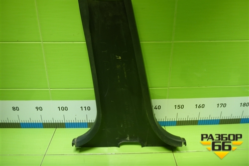 Обшивка стойки центральная нижняя правая (MR444208) для Mitsubishi Lancer-9  с 2003-2008г (Лансер)