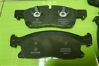 Колодки тормозные передние (новые) (A0074208120) для Mercedes Benz GL-Klass X166 с 2012г (ГЛ)