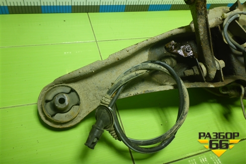 Рычаг задний продольный левый (ступица на 4 шпильки) для Mitsubishi Lancer-9  с 2003-2008г (Лансер)