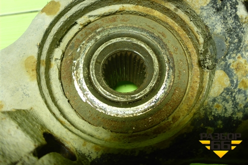 Кулак поворотный передний правый (4 шпильки) для Mitsubishi Lancer-9  с 2003-2008г (Лансер)