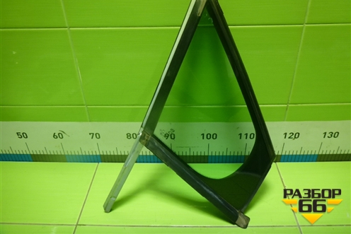 Стекло двери передней правой форточка для Peugeot 408 с 2012г