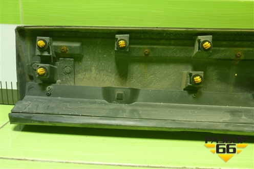 Накладка двери передней правой (TK4951RA1) для Mazda CX 9 с 2017г (СХ9)