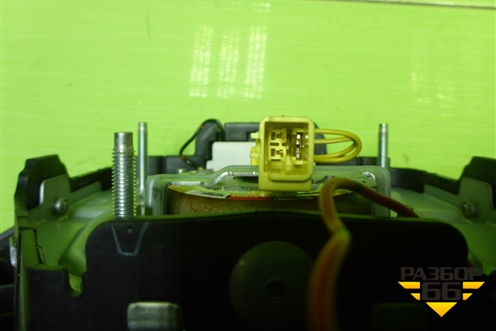 Подушка безопасности в рулевое колесо (MR955737) для Mitsubishi Lancer-9  с 2003-2008г (Лансер)