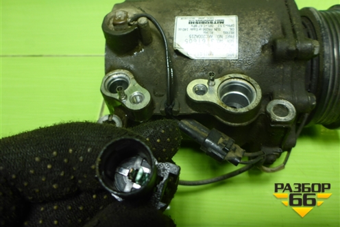 Компрессор кондиционера (MN185570) для Mitsubishi Lancer-9  с 2003-2008г (Лансер)