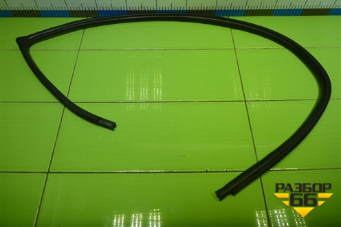 Уплотнитель двери передней правой для Mitsubishi Lancer-9  с 2003-2008г (Лансер)