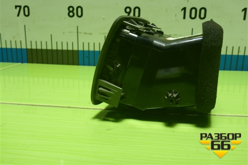 Дефлектор воздушный правый (52061121) для Chevrolet Cobalt с 2012г (Кобальт)