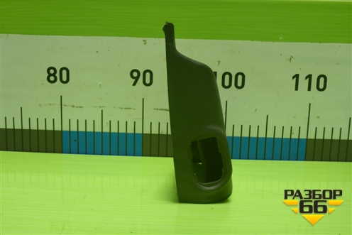 Накладка двери передней левой (уголок) (94743717) для Chevrolet Cobalt с 2012г (Кобальт)