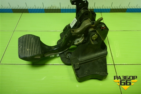 Педаль тормоза (55700896) для Opel Corsa D с 2006-2014г (Корса Д)