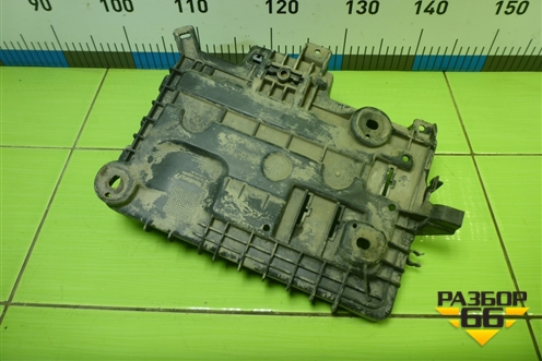 Площадка под аккумулятор (13235642) для Opel Corsa D с 2006-2014г (Корса Д)