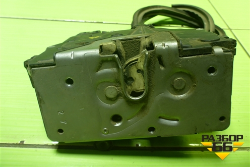 Замок двери передней левой (13258271) для Opel Corsa D с 2006-2014г (Корса Д)