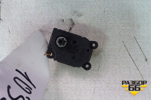 Моторчик заслонки отопителя (P1975001UB43) для Peugeot 3008 с 2010-2016г