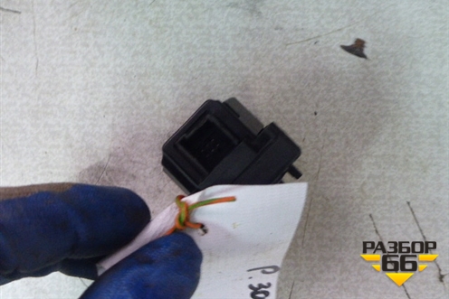 Моторчик заслонки отопителя (P1975001UB43) для Peugeot 3008 с 2010-2016г