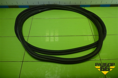 Уплотнитель двери передней правой (13189011) для Opel Corsa D с 2006-2014г (Корса Д)