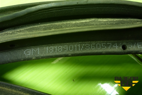 Уплотнитель двери передней правой (13189011) для Opel Corsa D с 2006-2014г (Корса Д)