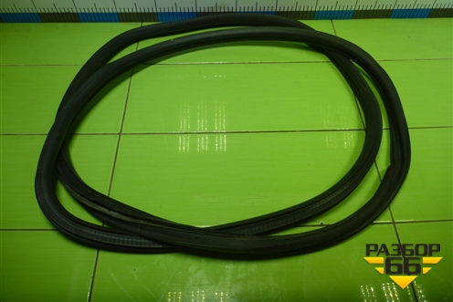 Уплотнитель двери передней правой (13189011) для Opel Corsa D с 2006-2014г (Корса Д)