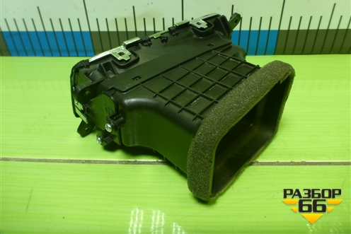 Дефлектор воздушный центральный левый (97410A2000) для Kia Ceed с 2012-2018г (Сид 2)