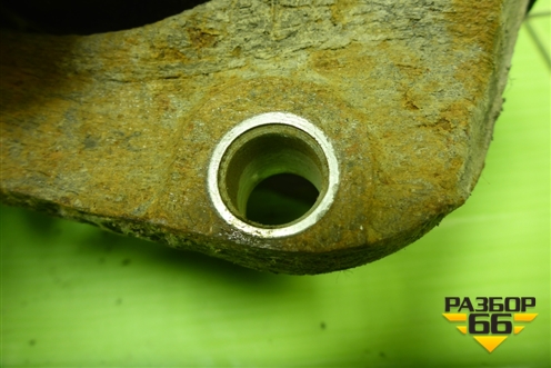 Суппорт передний левый для Renault Logan с 2004-2015г (Логан)