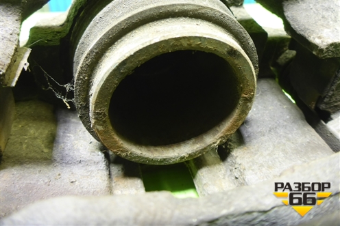 Суппорт передний правый для Renault Logan с 2004-2015г (Логан)