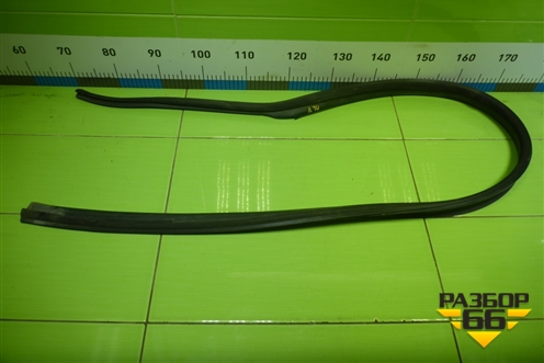 Уплотнитель на кузов левый для Renault Logan с 2004-2015г (Логан)