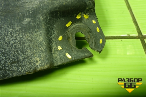 Пыльник двигателя боковой правый (13273493) для Opel Corsa D с 2006-2014г (Корса Д)