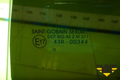 Стекло двери задней левой форточка для Opel Corsa D с 2006-2014г (Корса Д)