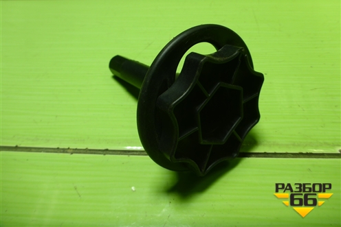 Болт крепления запасного колеса (7703041034) для Renault Logan с 2004-2015г (Логан)