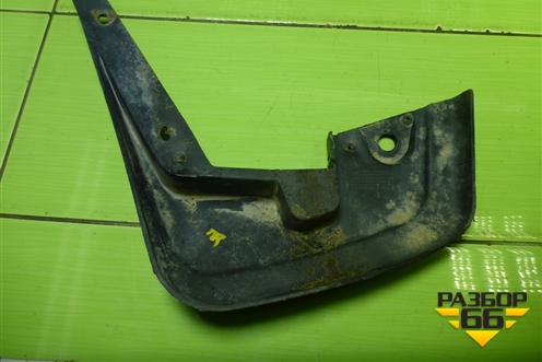Брызговик передний правый для Renault Logan с 2004-2015г (Логан)
