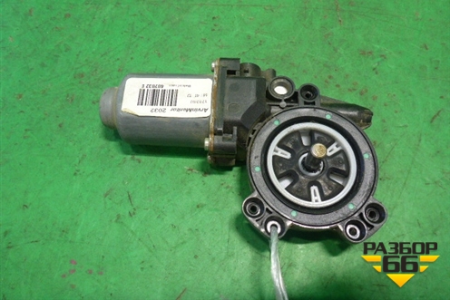 Моторчик стеклоподъёмника передний правый для Nissan Qashqai (J10E) с 2006-2013г (Кашкай)