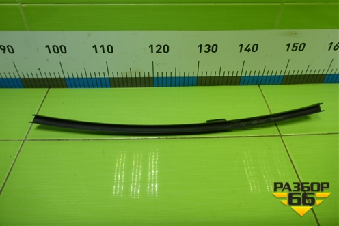 Направляющая стекла задней правой двери (13250353) для Opel Corsa D с 2006-2014г (Корса Д)