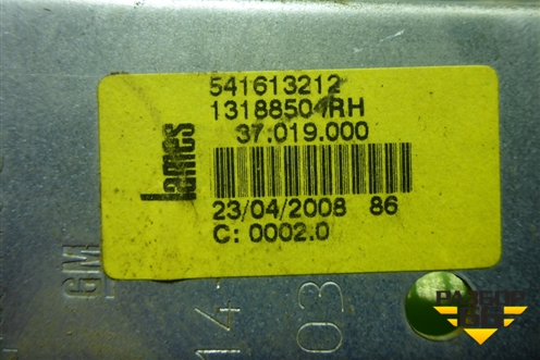 Стеклоподъёмник механический задний правый (13188501) для Opel Corsa D с 2006-2014г (Корса Д)