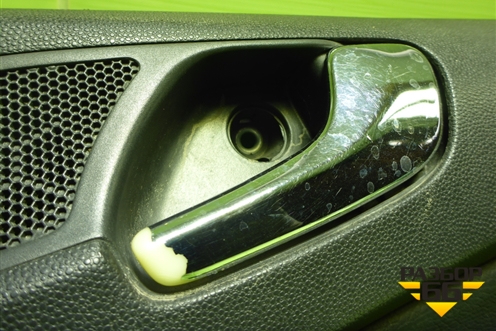 Обшивка двери передней правой под электрику (5ти дверный кузов) (P1002881) для Opel Corsa D с 2006-2014г (Корса Д)