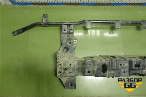 Кронштейн переднего бампера центральный  (8406186-C6200) (8406186C6200) для Dongfeng DFH4180