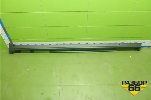 Накладка на порог наружная правая (новая) (7585048040) для Lexus RX 350 c 2015г (РХ)