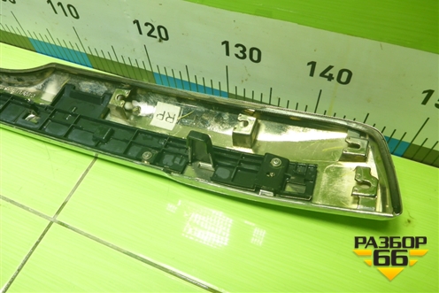 Накладка двери багажника (7681060131) для Toyota Land Cruiser Prado(150) с 2009г (Ленд Крузер Прадо)