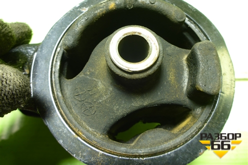 Опора двигателя правая (K2A139060) для Kia Spectra с 2001г (Спектра)