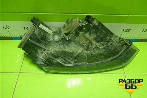 Фара левая (после 2015г галоген) (6R1941007F) для Volkswagen Polo (седан) с 2010г (Поло)