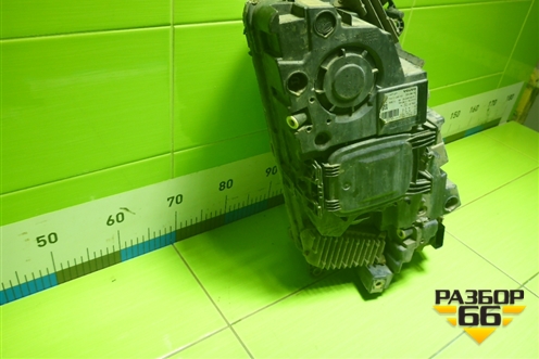 Фара левая (галоген не линзованная с блоками) (22239221) для Volvo TRUCK FH с 2013-2019г (ФШ)