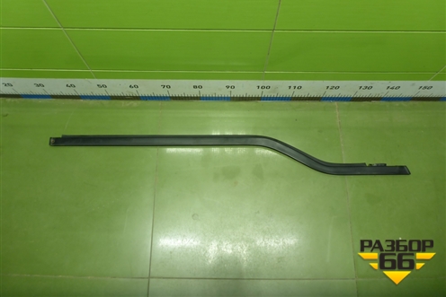 Накладка стекла переднего правого для Hyundai Porter с 1996-2011г (Портер)