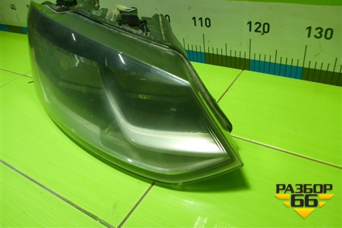 Фара правая (после 2018г галоген) (6C1941006B) для Volkswagen Polo (седан) с 2010г (Поло)