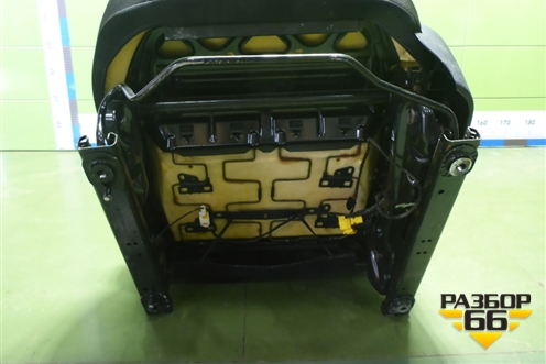 Сиденья комплект (без подогрева без AIR BAG) для Peugeot 408 с 2012г