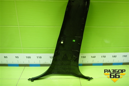 Обшивка стойки центральная нижняя левая (5ти дверный кузов) (84171SMGE) для Honda Civic 5D с 2005-2011г (Цивик)