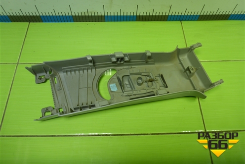 Обшивка стойки центральная верхняя левая (5ти дверный кузов) (84161SMGE030) для Honda Civic 5D с 2005-2011г (Цивик)