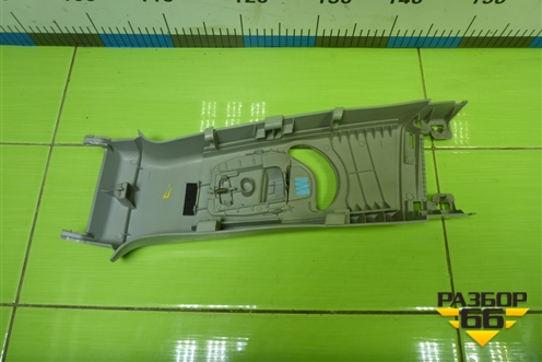 Обшивка стойки центральная верхняя правая (5ти дверный кузов) (84111SMGE) для Honda Civic 5D с 2005-2011г (Цивик)