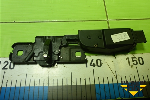 Замок багажника (ответная часть с доводчиком) (4F9827383E) для Audi Q5 c 2008-2017г (Ку 5)