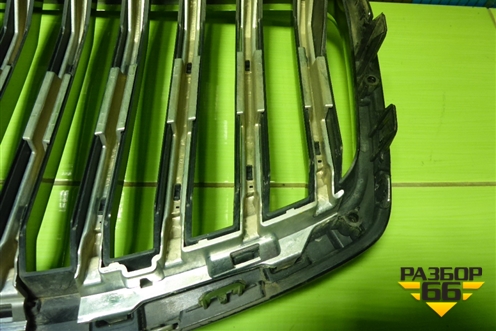 Решетка радиатора (после 2021г) (32234984) для Volvo XC60 с 2017-2025г (ХС60)