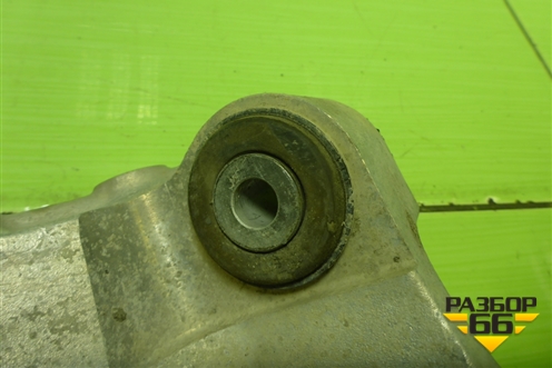 Кронштейн подрамника левый для Honda Civic 5D с 2005-2011г (Цивик)