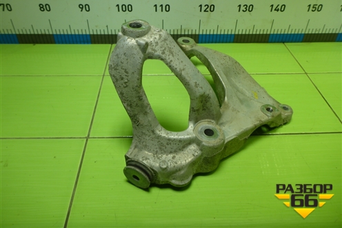 Кронштейн подрамника правый для Honda Civic 5D с 2005-2011г (Цивик)